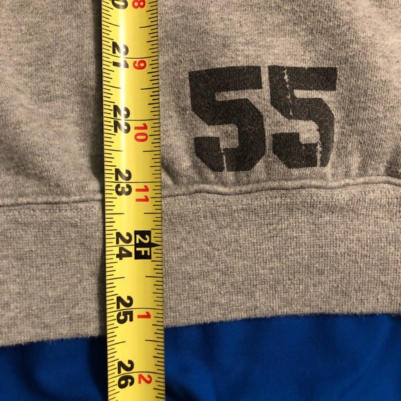 Gray Disneyland sweater - Picture 6 of 6